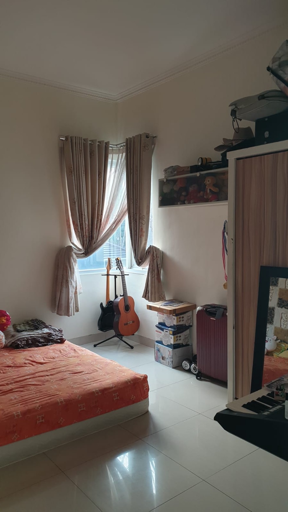Dijual rumah mewah asri, siap huni di Grand Wisata, Bekasi