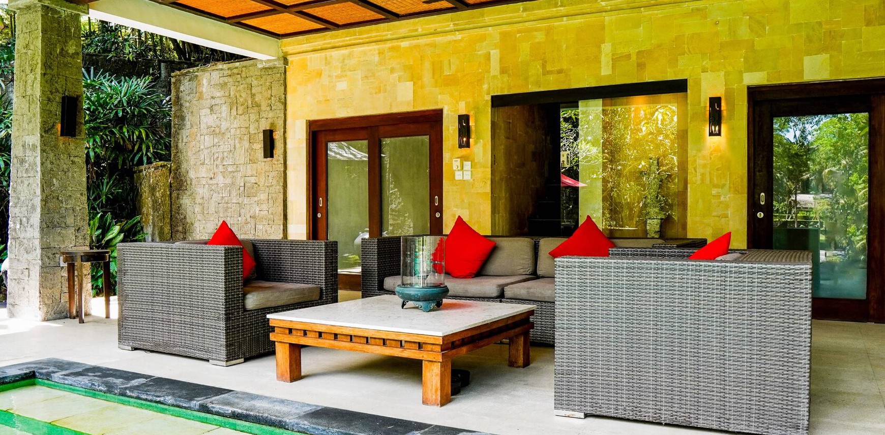 For Sale Freehold and Leasehold beautiful estate villa overlooks a tropical river and surrounded by rice fields and lush jungle close to Canggu , Bali