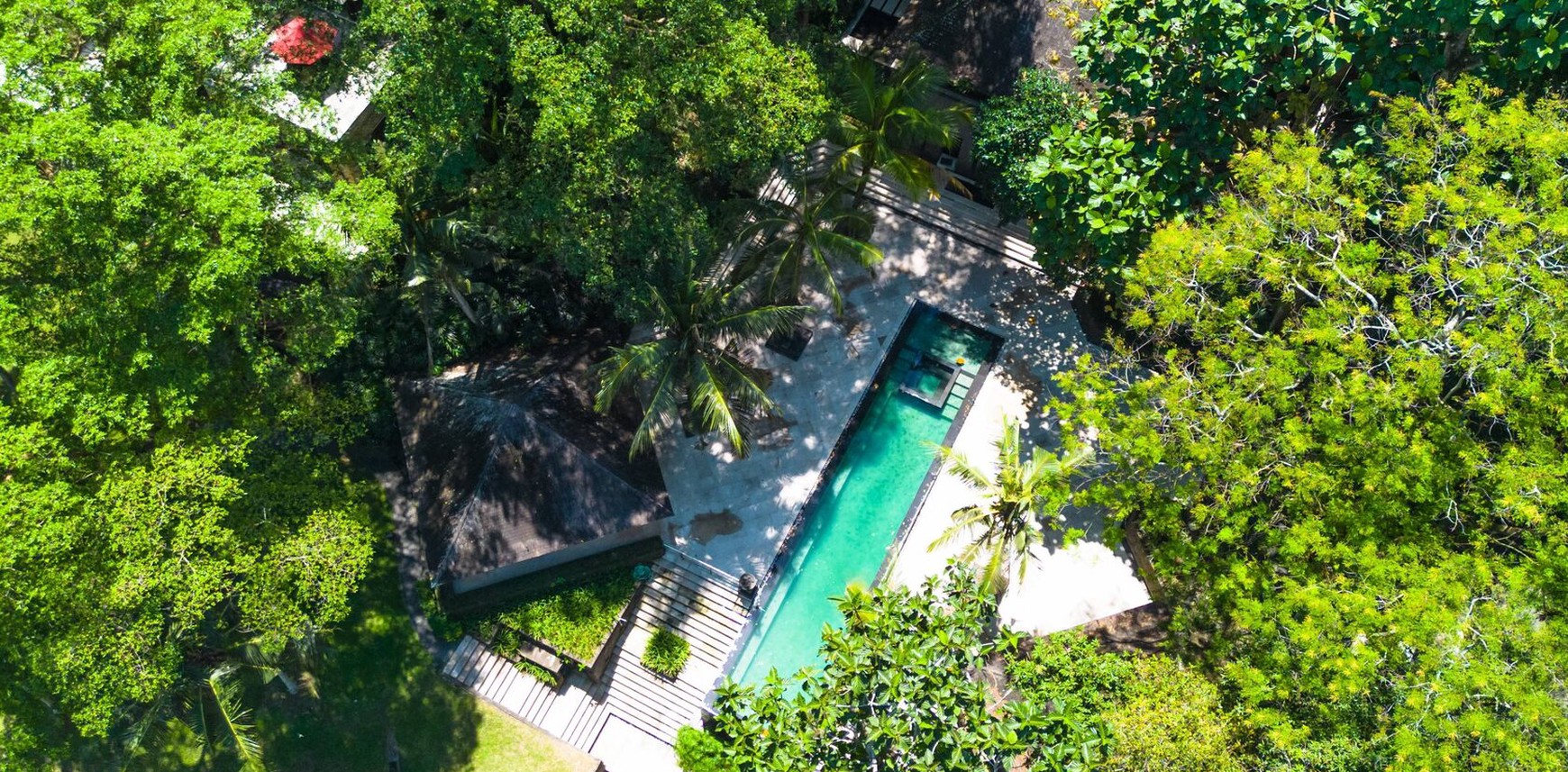 For Sale Freehold and Leasehold beautiful estate villa overlooks a tropical river and surrounded by rice fields and lush jungle close to Canggu , Bali
