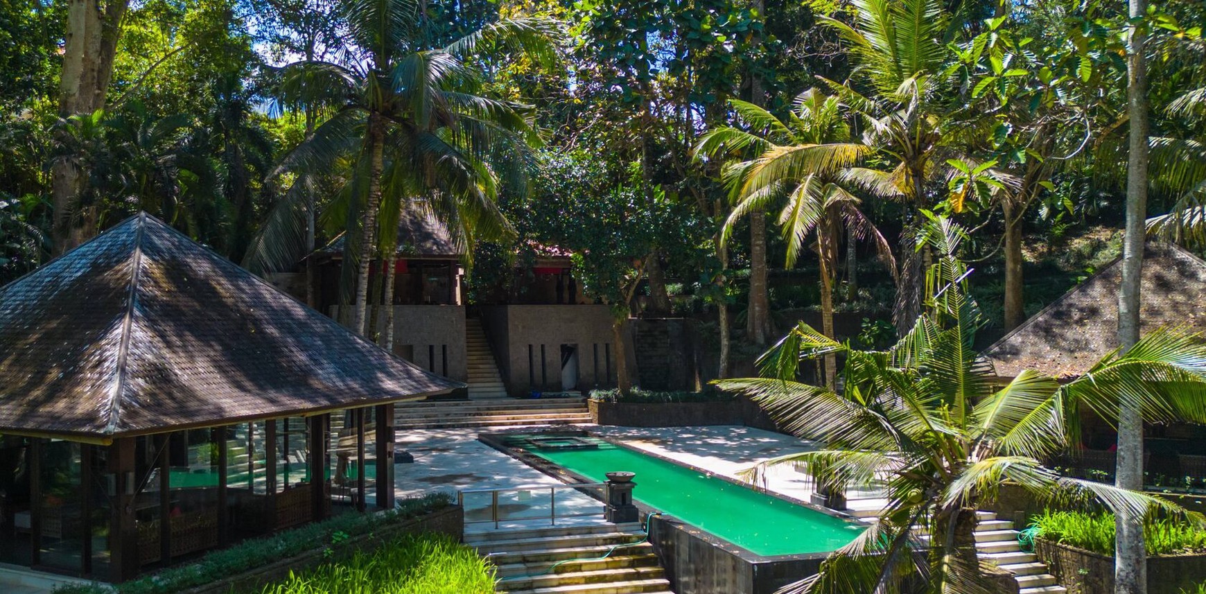 For Sale Freehold and Leasehold beautiful estate villa overlooks a tropical river and surrounded by rice fields and lush jungle close to Canggu , Bali