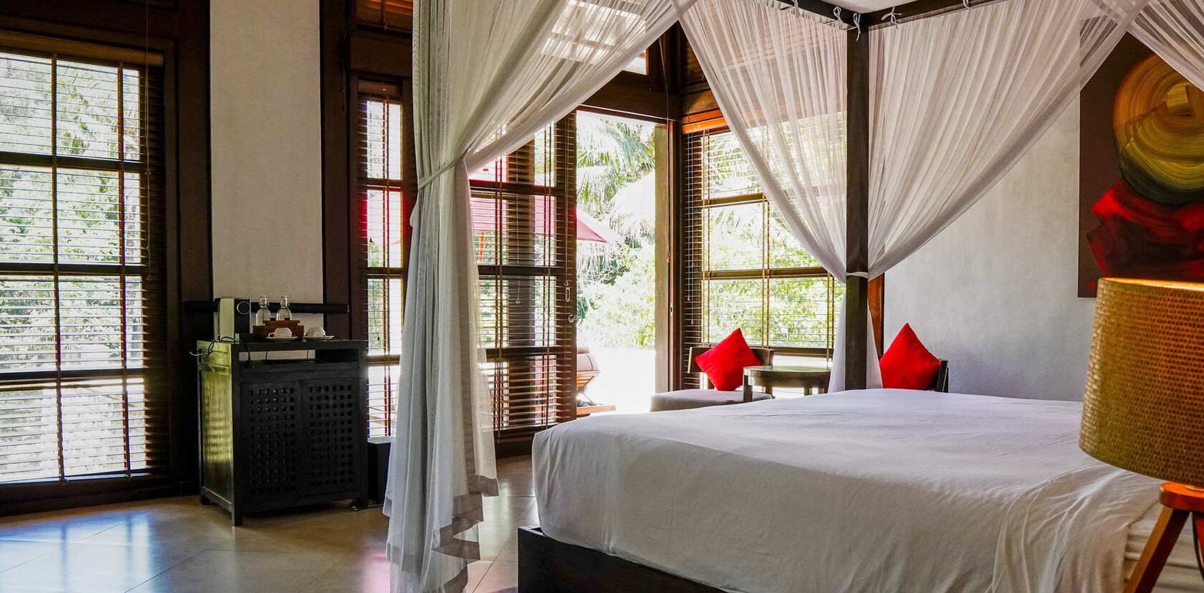 For Sale Freehold and Leasehold beautiful estate villa overlooks a tropical river and surrounded by rice fields and lush jungle close to Canggu , Bali