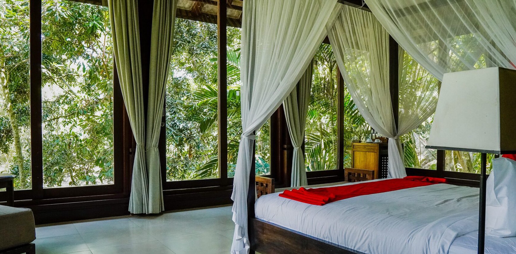 For Sale Freehold and Leasehold beautiful estate villa overlooks a tropical river and surrounded by rice fields and lush jungle close to Canggu , Bali