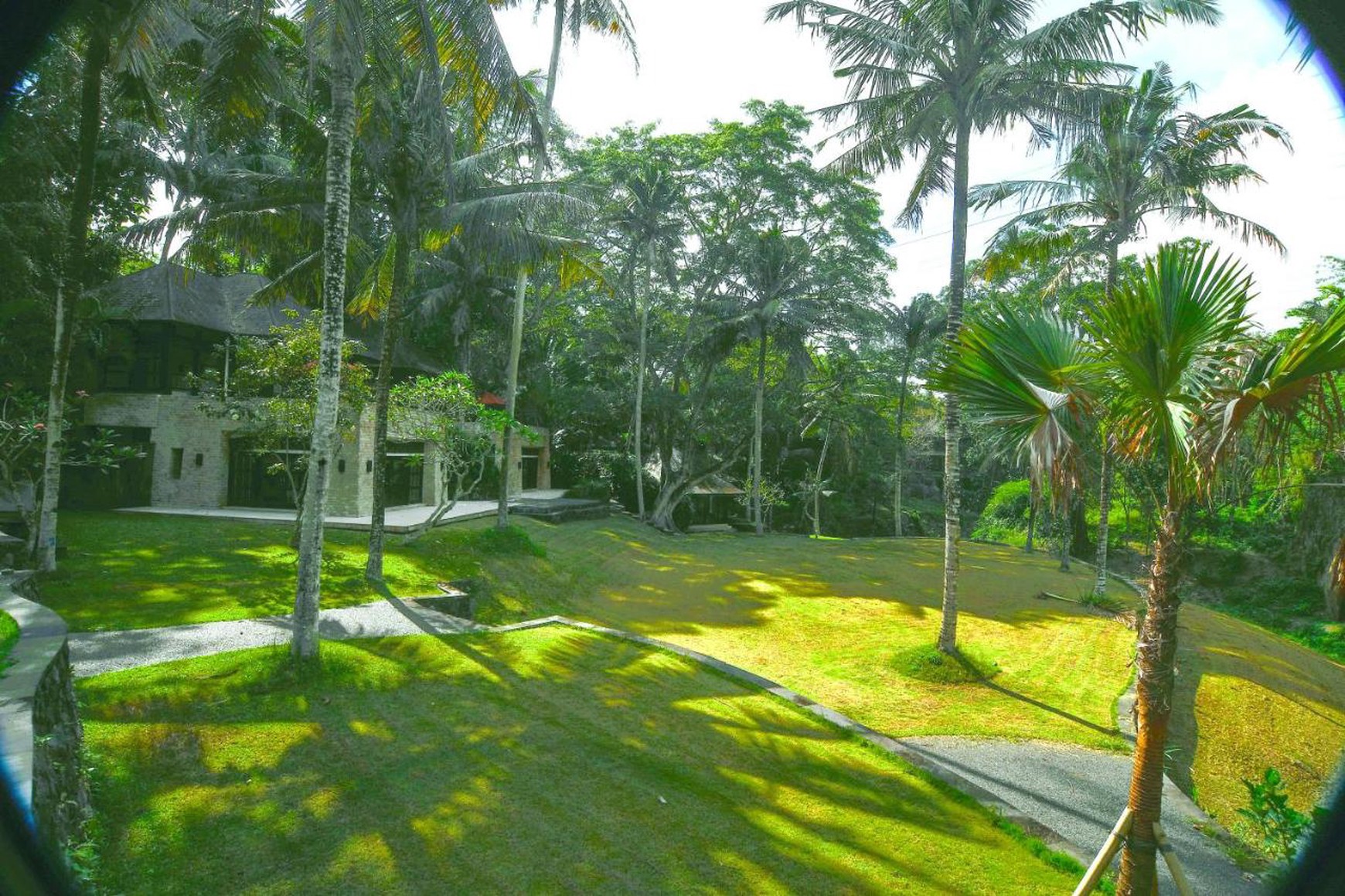 For Sale Freehold and Leasehold beautiful estate villa overlooks a tropical river and surrounded by rice fields and lush jungle close to Canggu , Bali