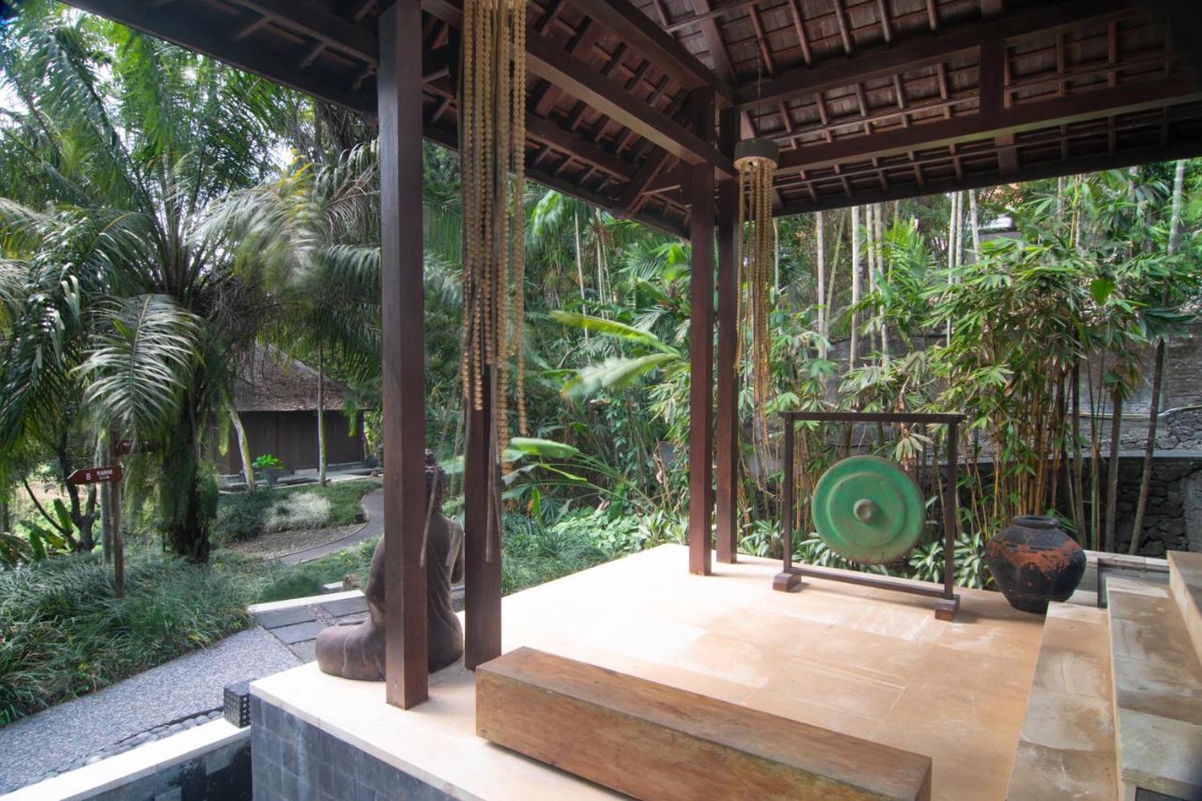 For Sale Freehold and Leasehold beautiful estate villa overlooks a tropical river and surrounded by rice fields and lush jungle close to Canggu , Bali