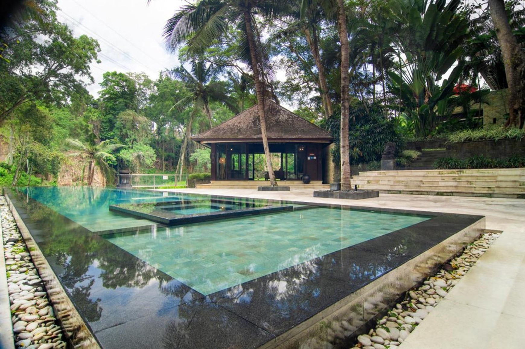 For Sale Freehold and Leasehold beautiful estate villa overlooks a tropical river and surrounded by rice fields and lush jungle close to Canggu , Bali