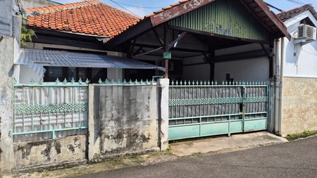 Dijual rumah lama di daerah Cipete