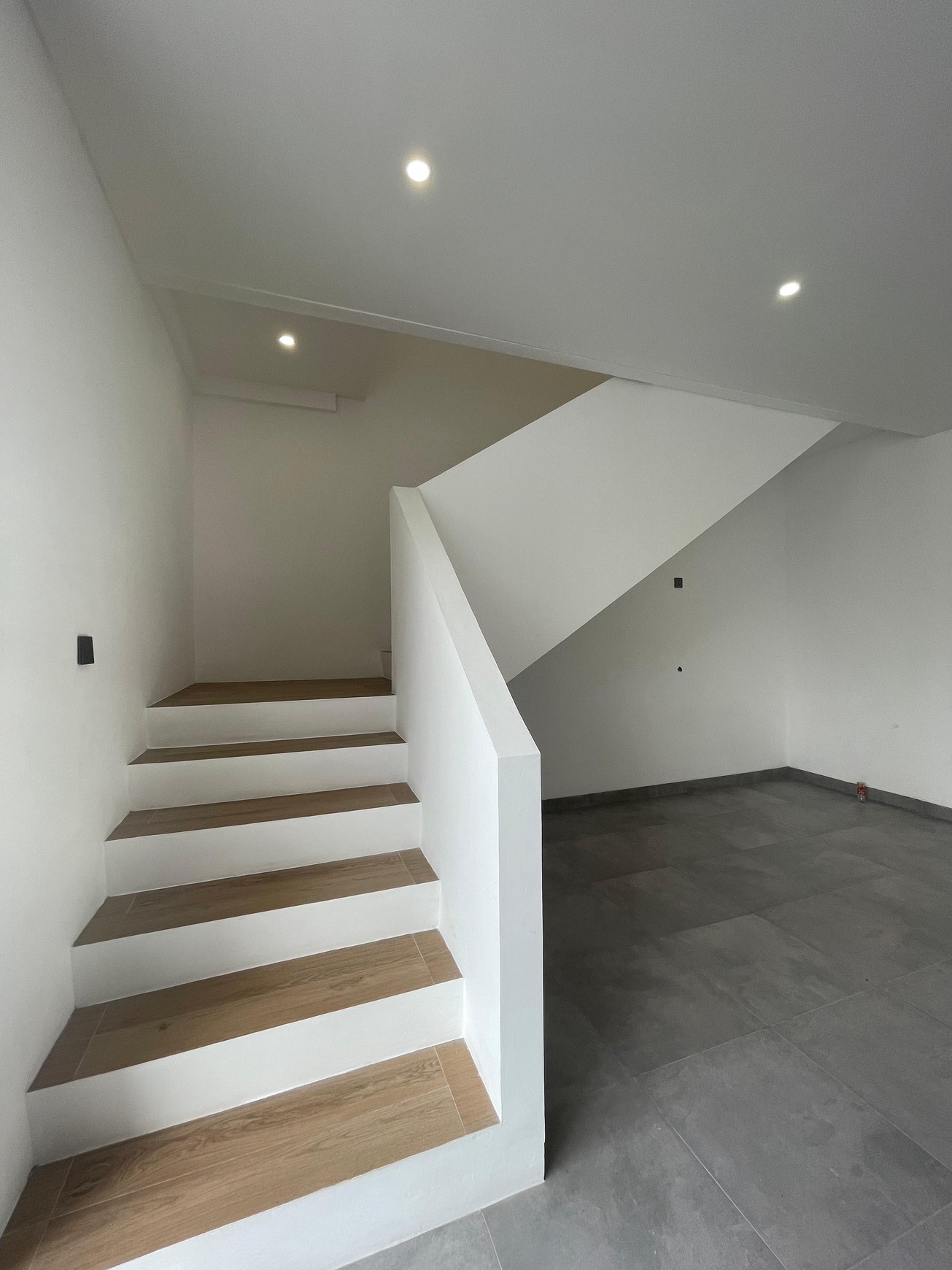 Dijual rumah brand new Modern Minimalist Di Dalam Perumahan cinere