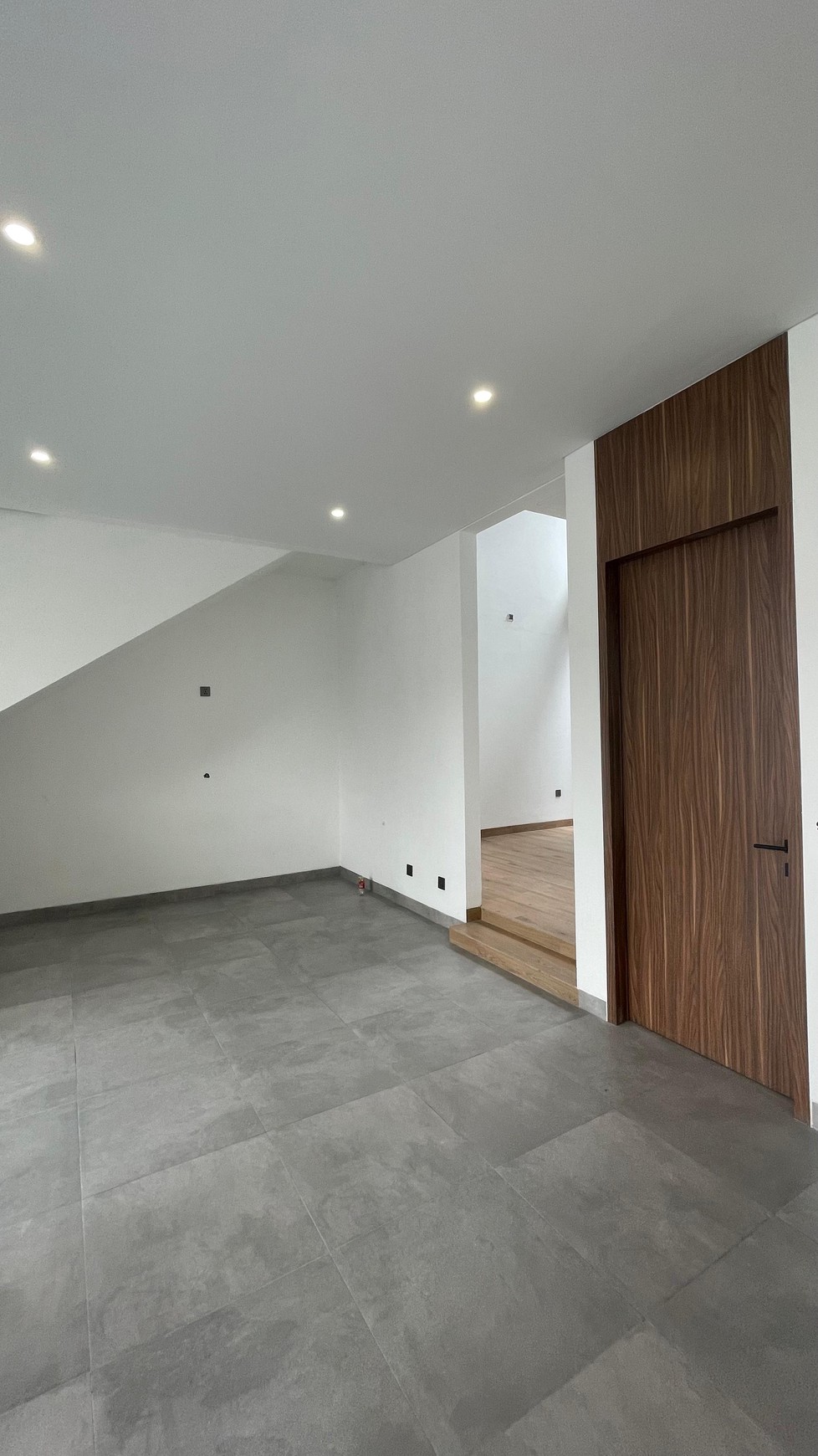 Dijual rumah brand new Modern Minimalist Di Dalam Perumahan cinere
