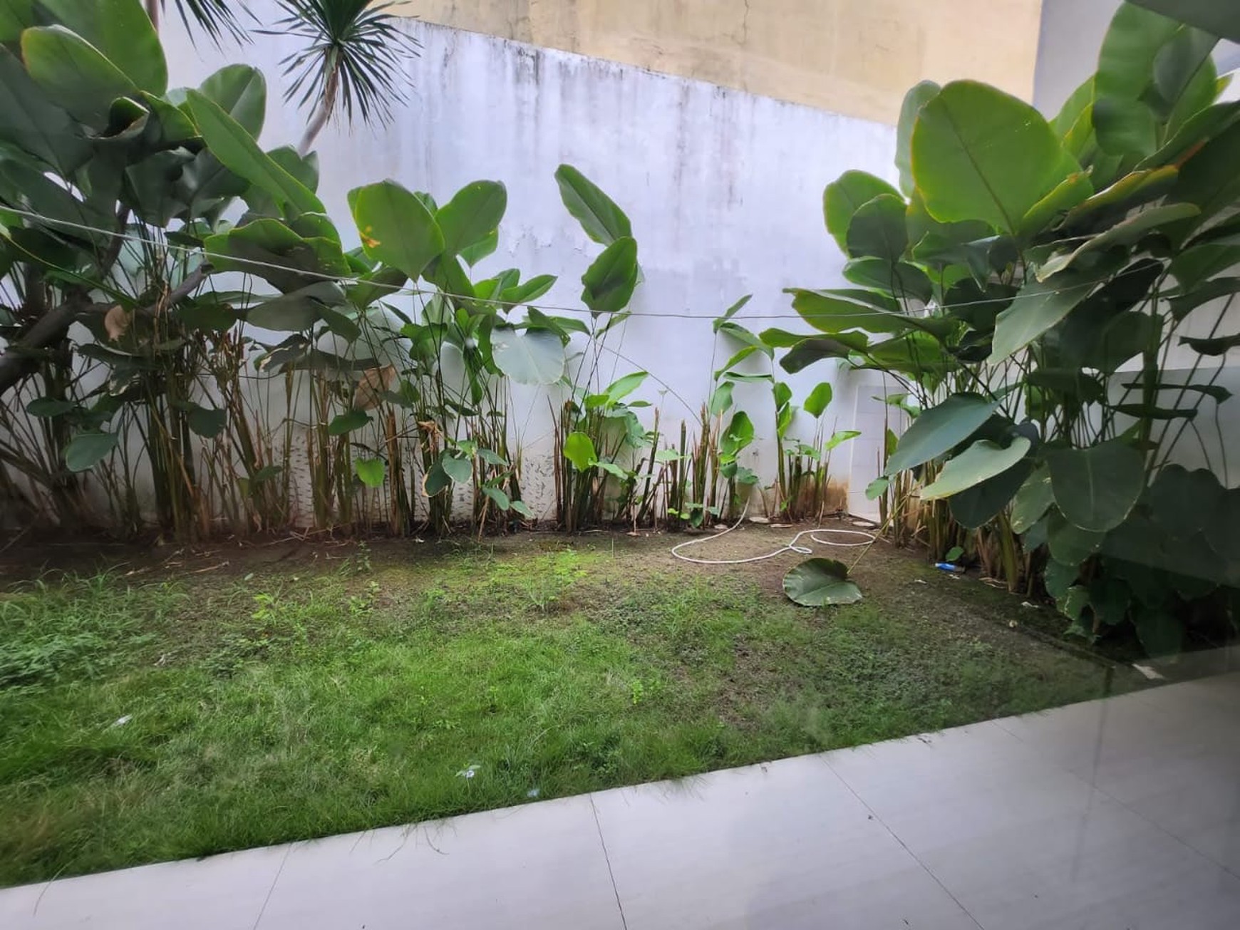 Jual Hunian Elit Graha Semi Furnis Surabaya