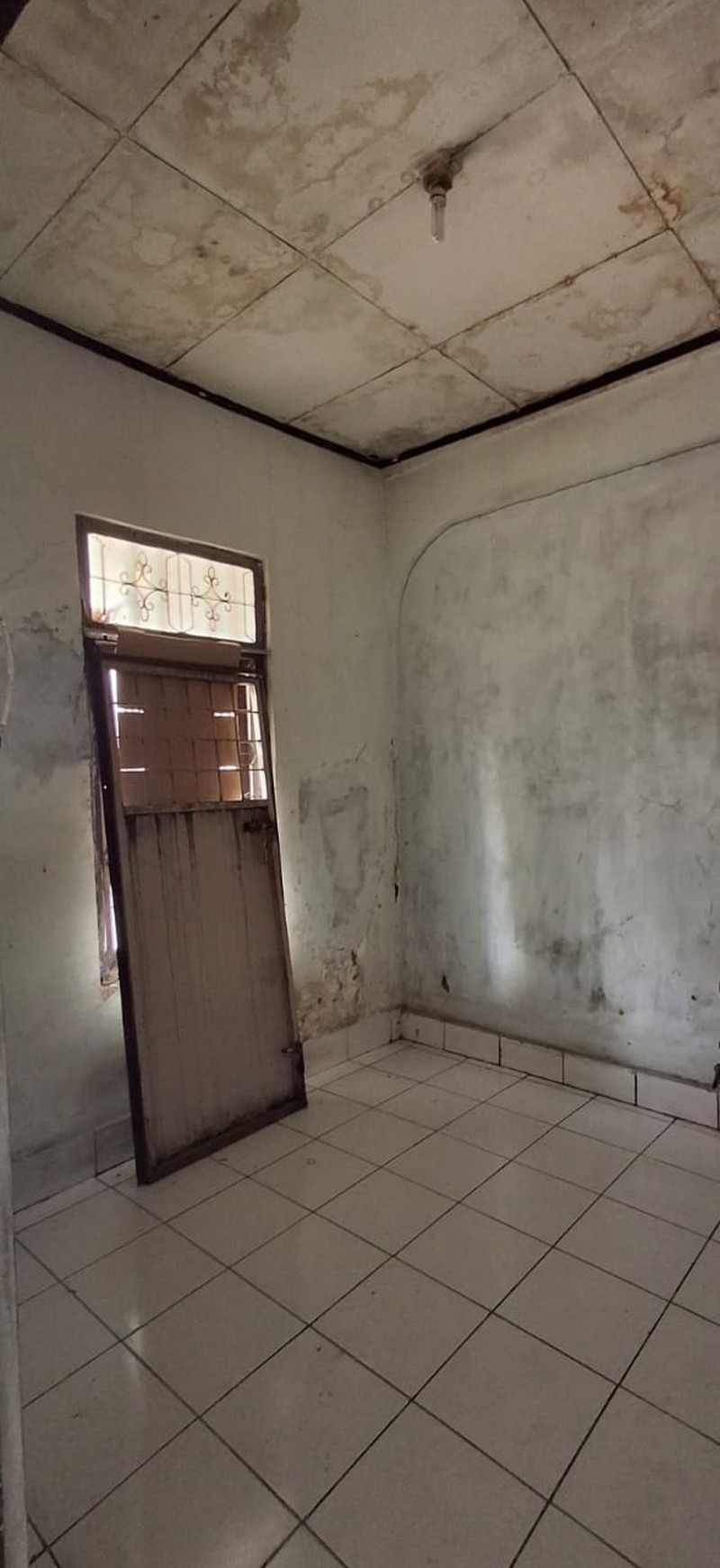 Rumah 2 Lantai di Komplek Margaasih Permai Kec Margaasih Kab Bandung