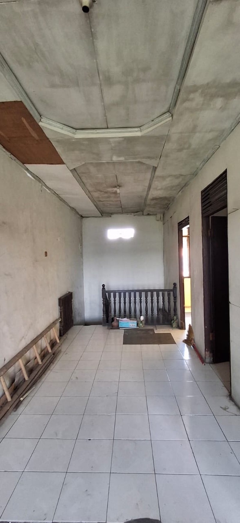 Rumah 2 Lantai di Komplek Margaasih Permai Kec Margaasih Kab Bandung