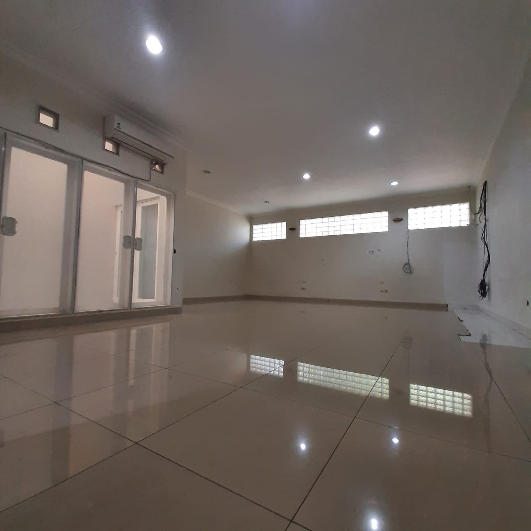 Rumah Nyaman Siap Huni 2 Lantai di Mainroad Setiabudi Kec Coblong Bandung