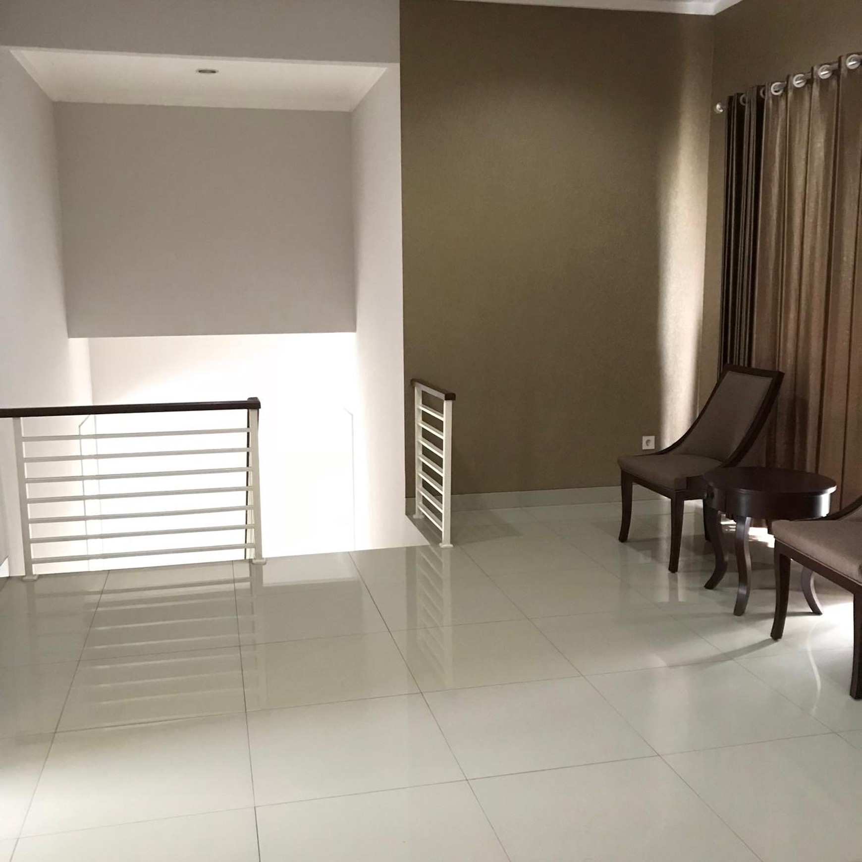 Rumah 2½ Lantai Siap Huni Lokasi Strategis dan Asri @Bintaro Sektor 7