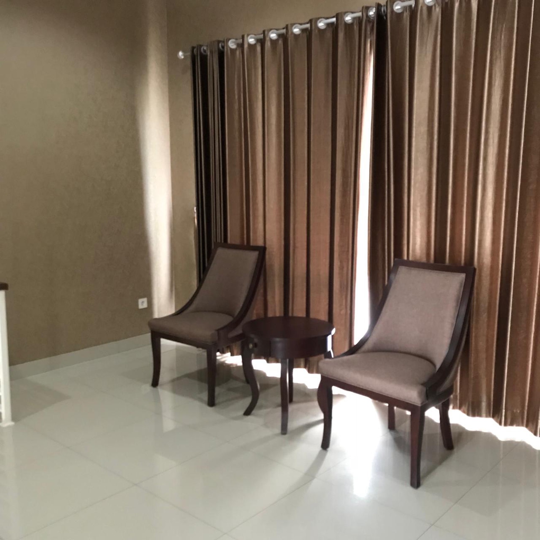 Rumah 2½ Lantai Siap Huni Lokasi Strategis dan Asri @Bintaro Sektor 7