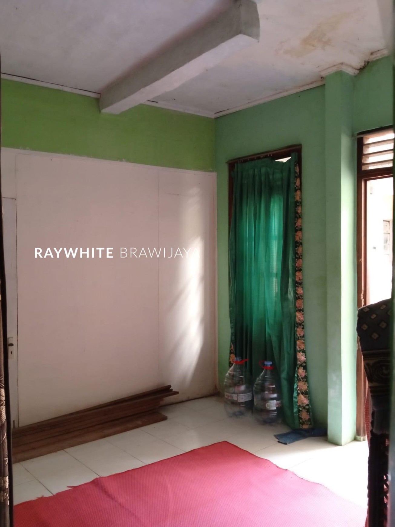 Rumah Lama Butuh Renovasi Area Kebayoran Lama