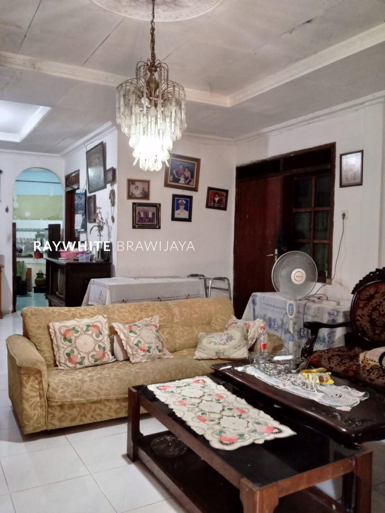 Rumah Lama Butuh Renovasi Area Kebayoran Lama