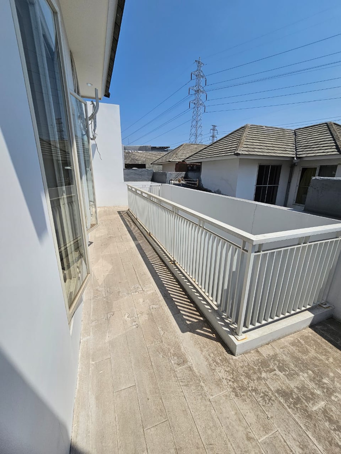 HUNIAN BARU ROYAL RESIDENCE 2M-AN SURABAYA