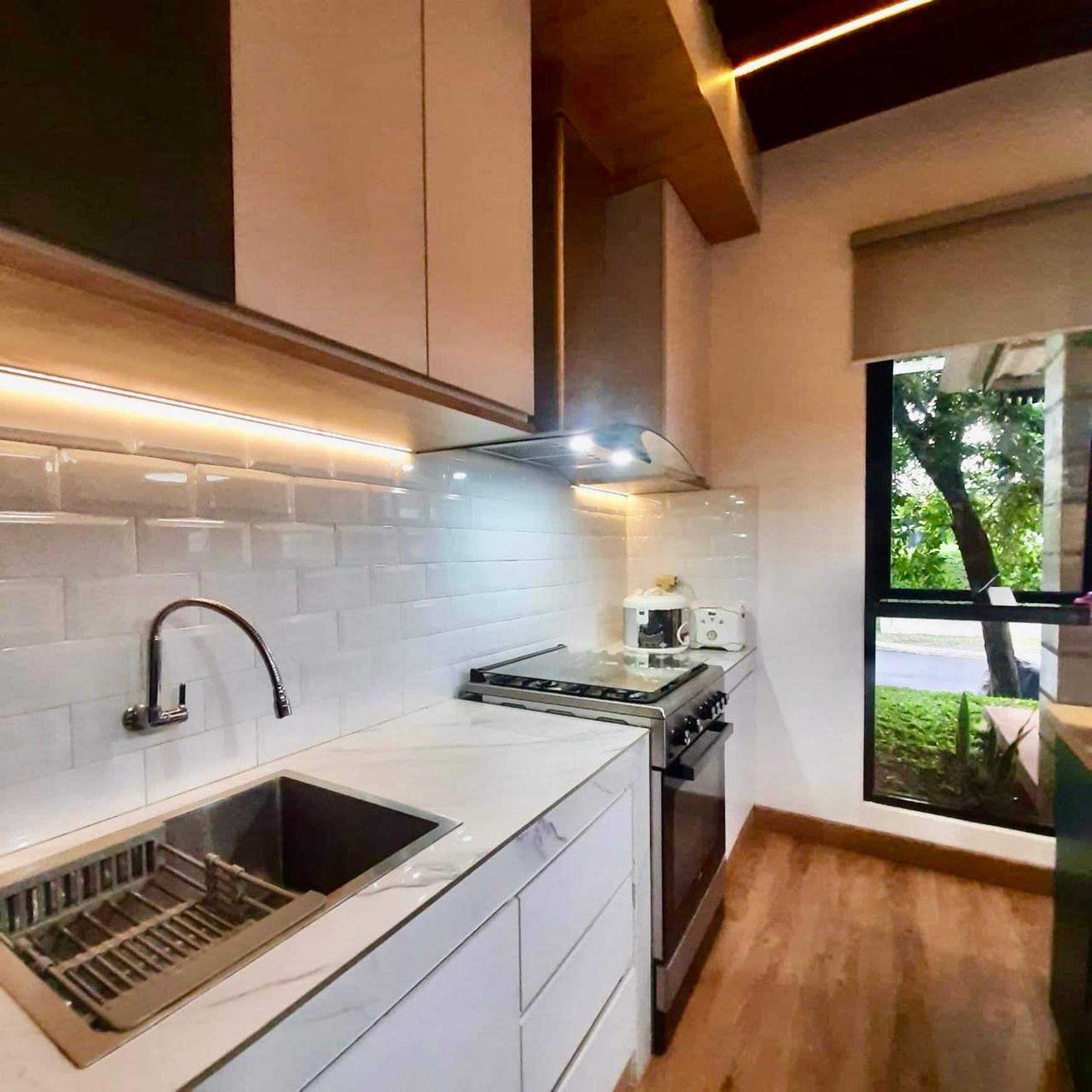 Rumah Bagus di Graha Raya