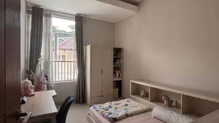 Rumah Bagus Di Mahagoni Park Graha Raya Bintaro Jaya