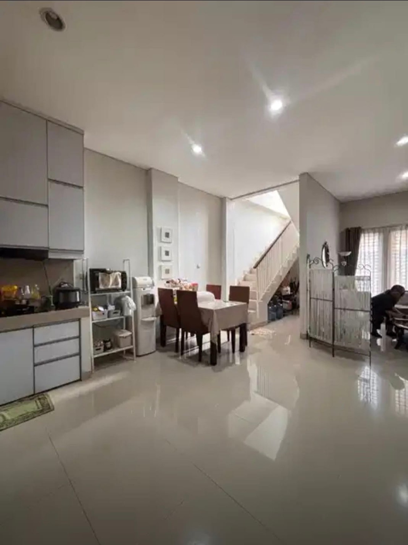Rumah Bagus Di Mahagoni Park Graha Raya Bintaro Jaya