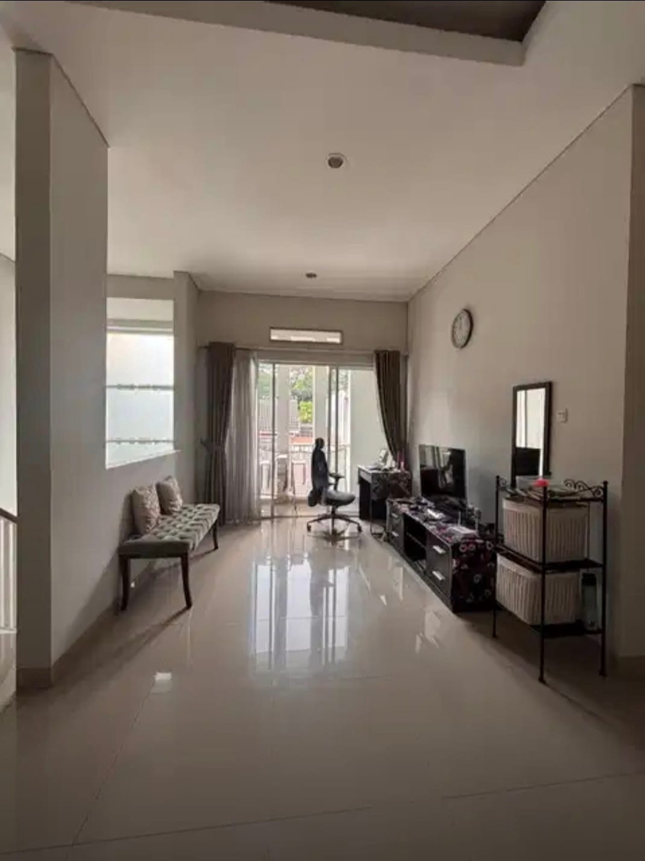 Rumah Bagus Di Mahagoni Park Graha Raya Bintaro Jaya