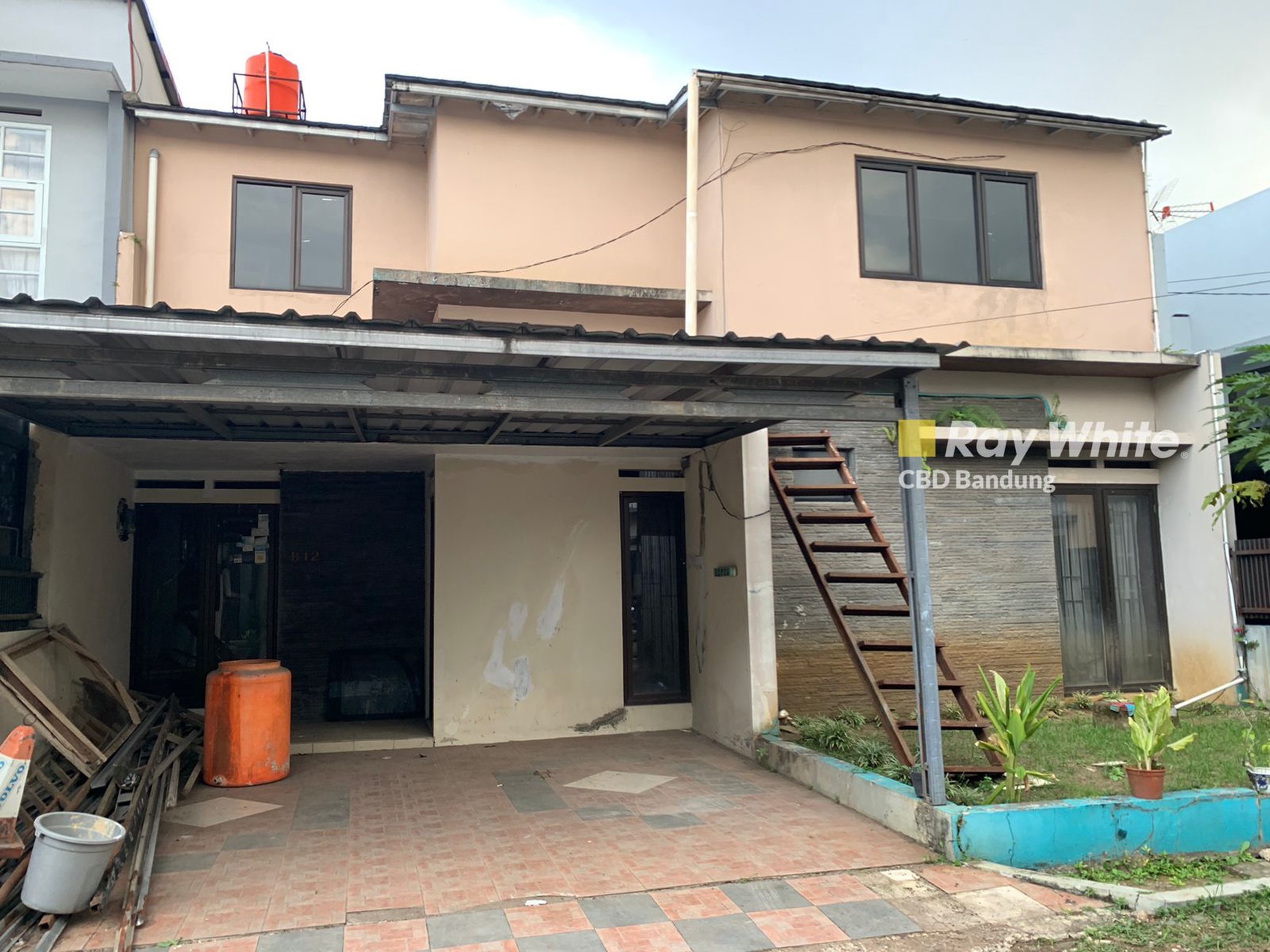 Rumah 2 Lantai di Antapani Residence Bandung