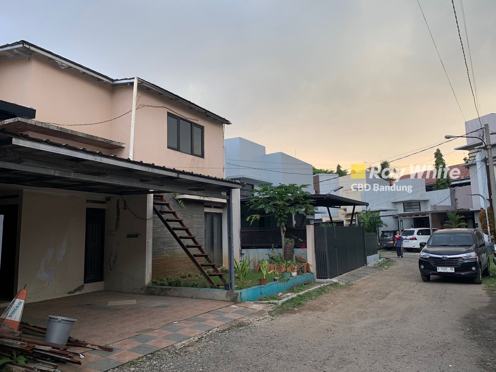 Rumah 2 Lantai di Antapani Residence Bandung