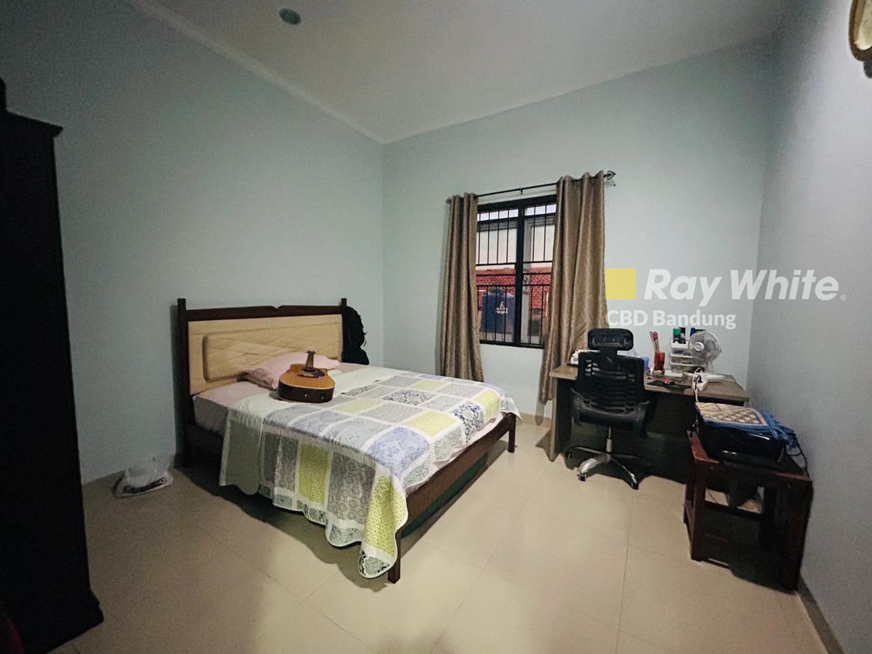 Rumah Cantik 3 Lantai di Setra Dago Utara Antapani