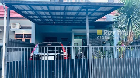 Rumah Cantik 3 Lantai di Setra Dago Utara Antapani
