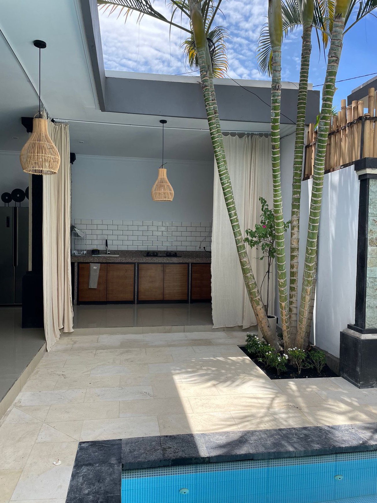 Rent - A nice villa in prime area Berawa, Canggu, Bali