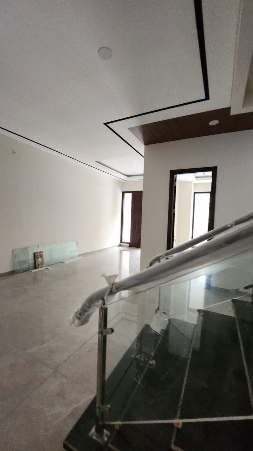 Dijual Rumah New Baru Lokasi Terdepan di Citraland Surabaya Barat