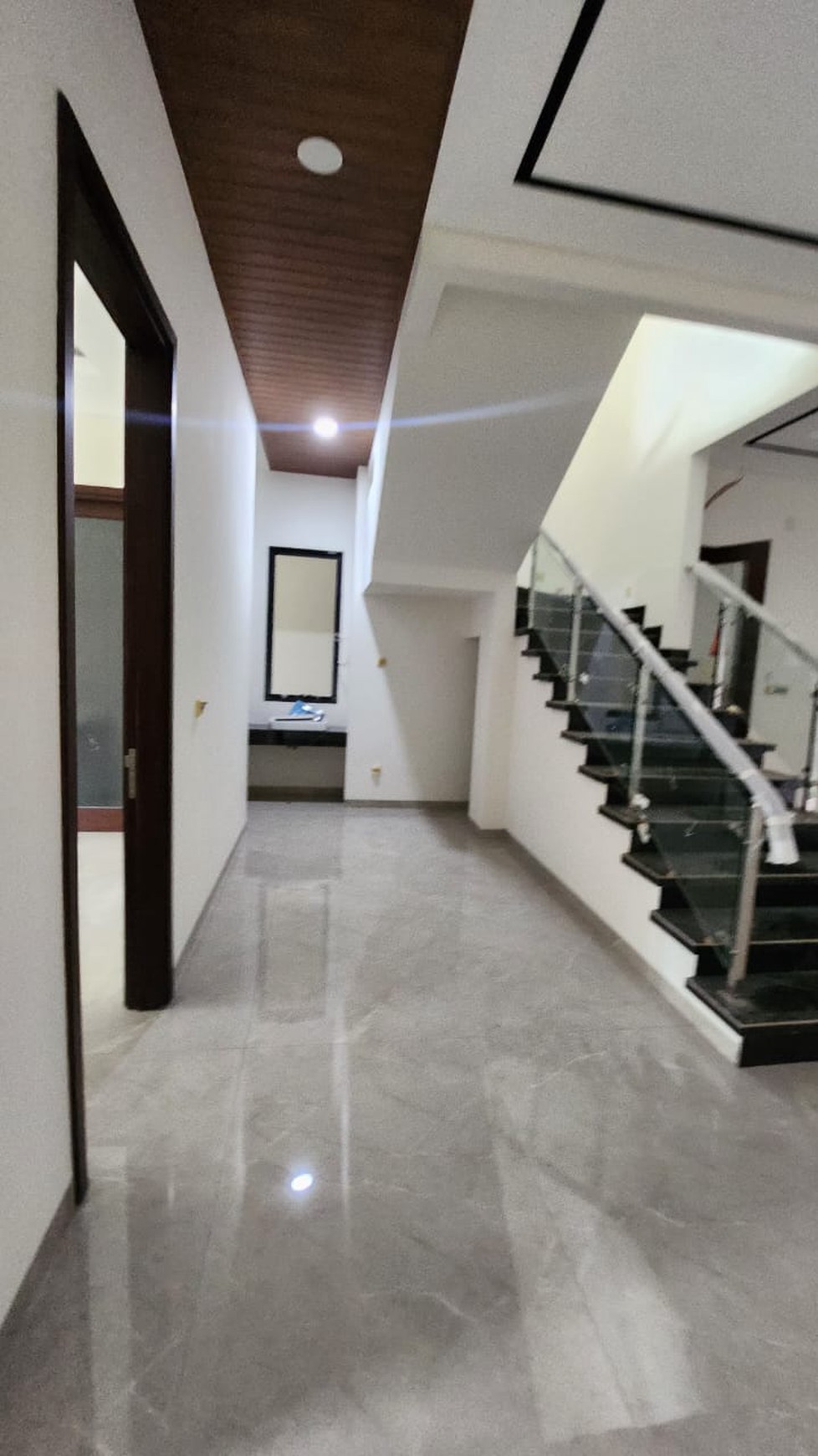 Dijual Rumah New Baru Lokasi Terdepan di Citraland  Surabaya Barat