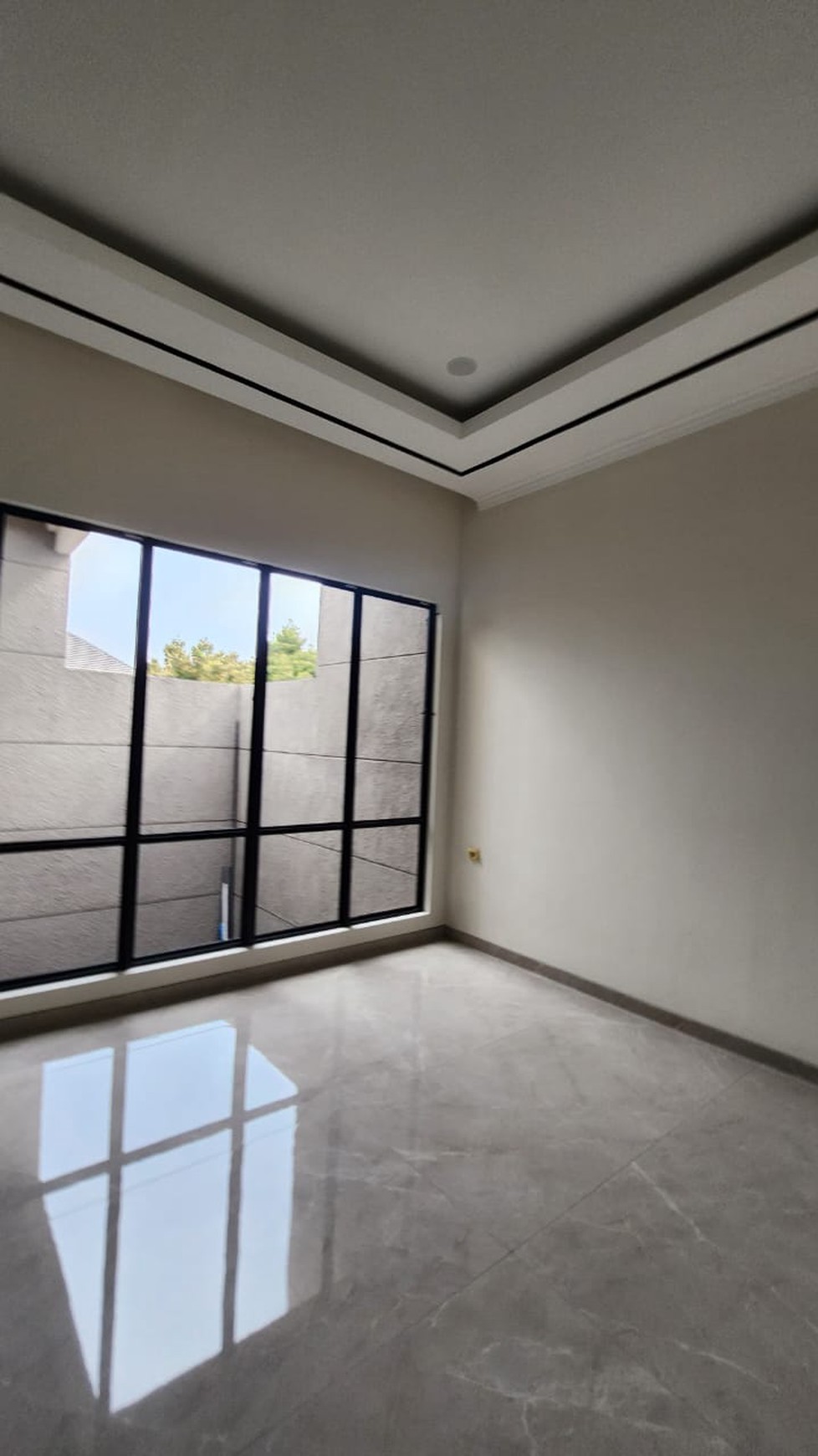 Dijual Rumah New Baru Lokasi Terdepan di Citraland  Surabaya Barat