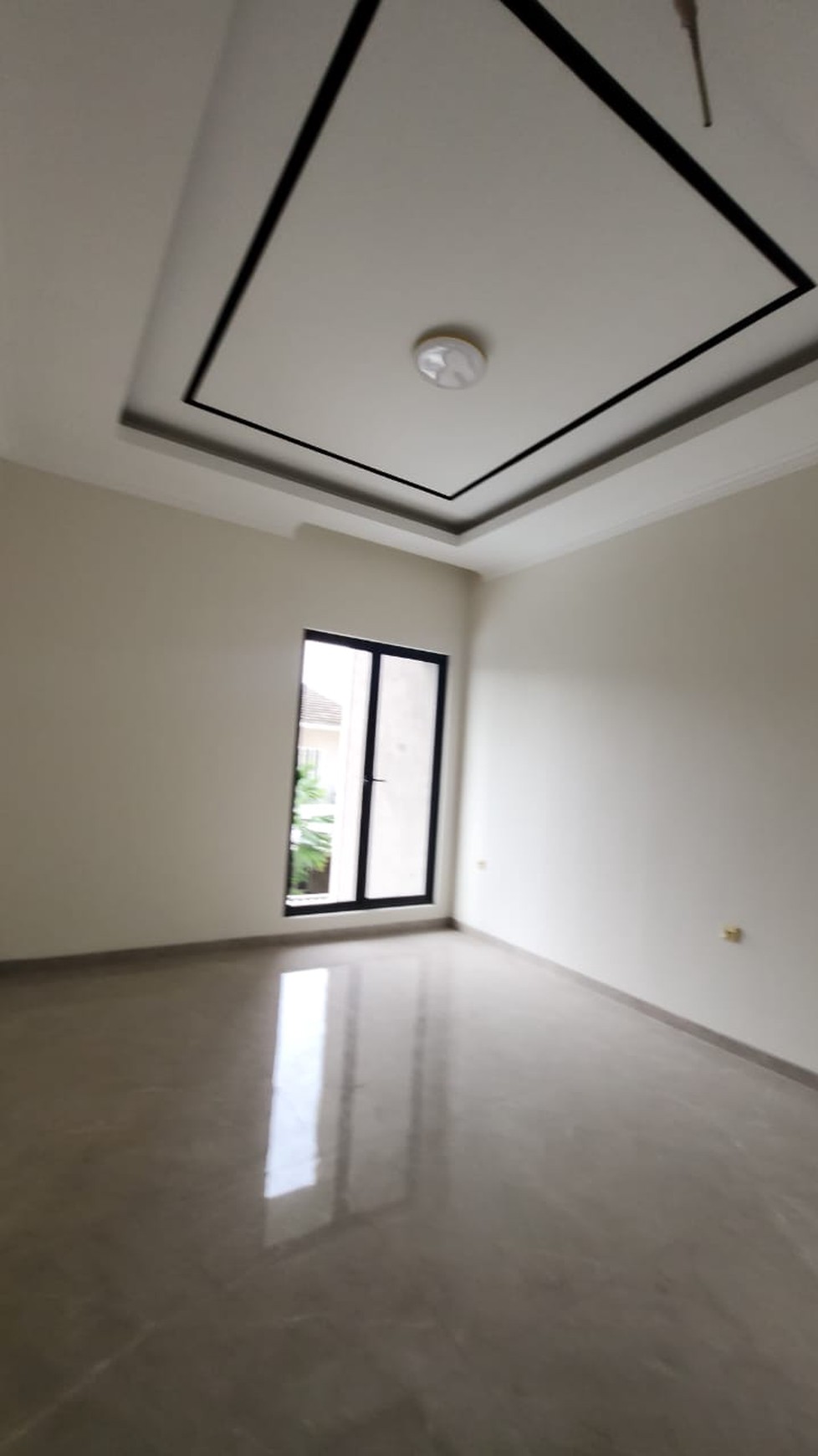 Dijual Rumah New Baru Lokasi Terdepan di Citraland  Surabaya Barat