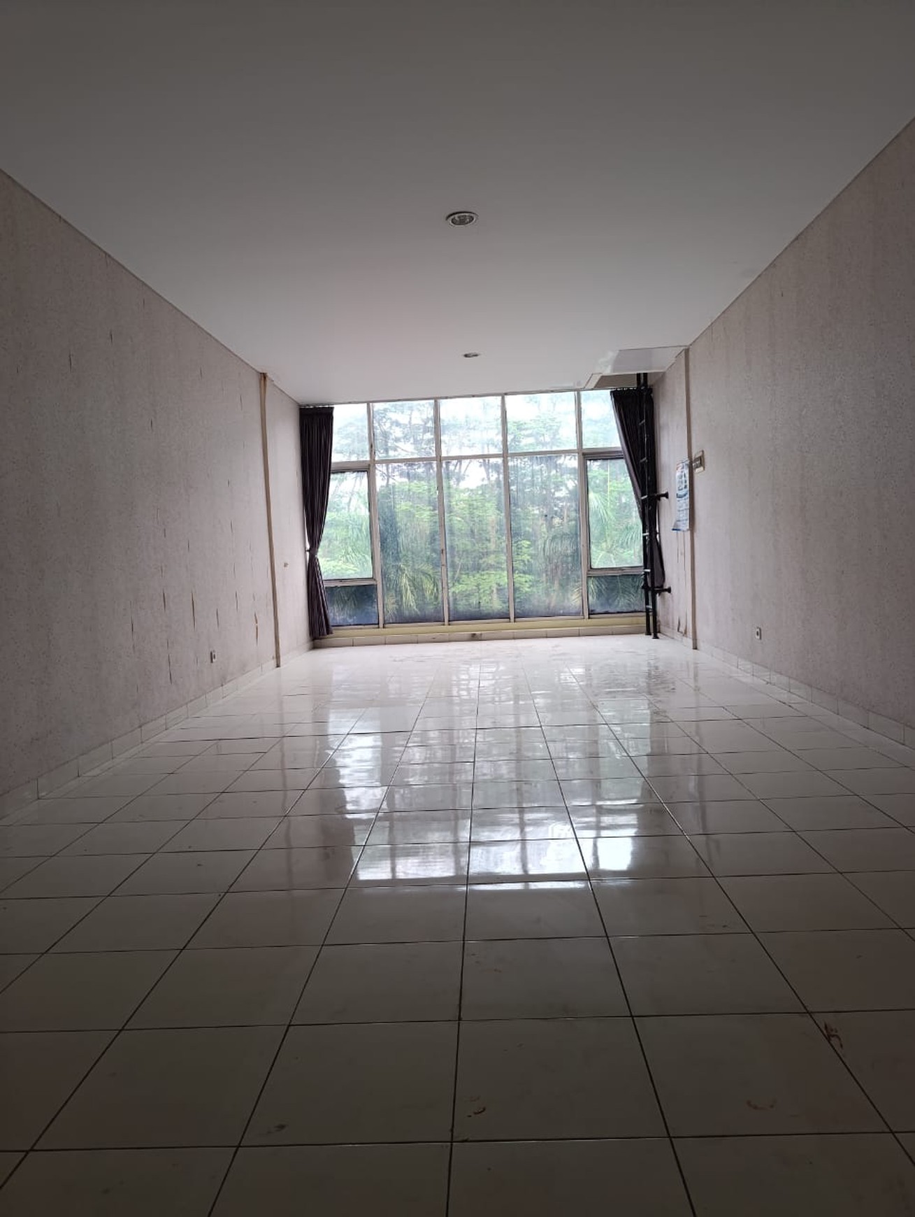 Disewakan Ruko dikawasan Modernland Tangerang Cocok untuk Perkantoran