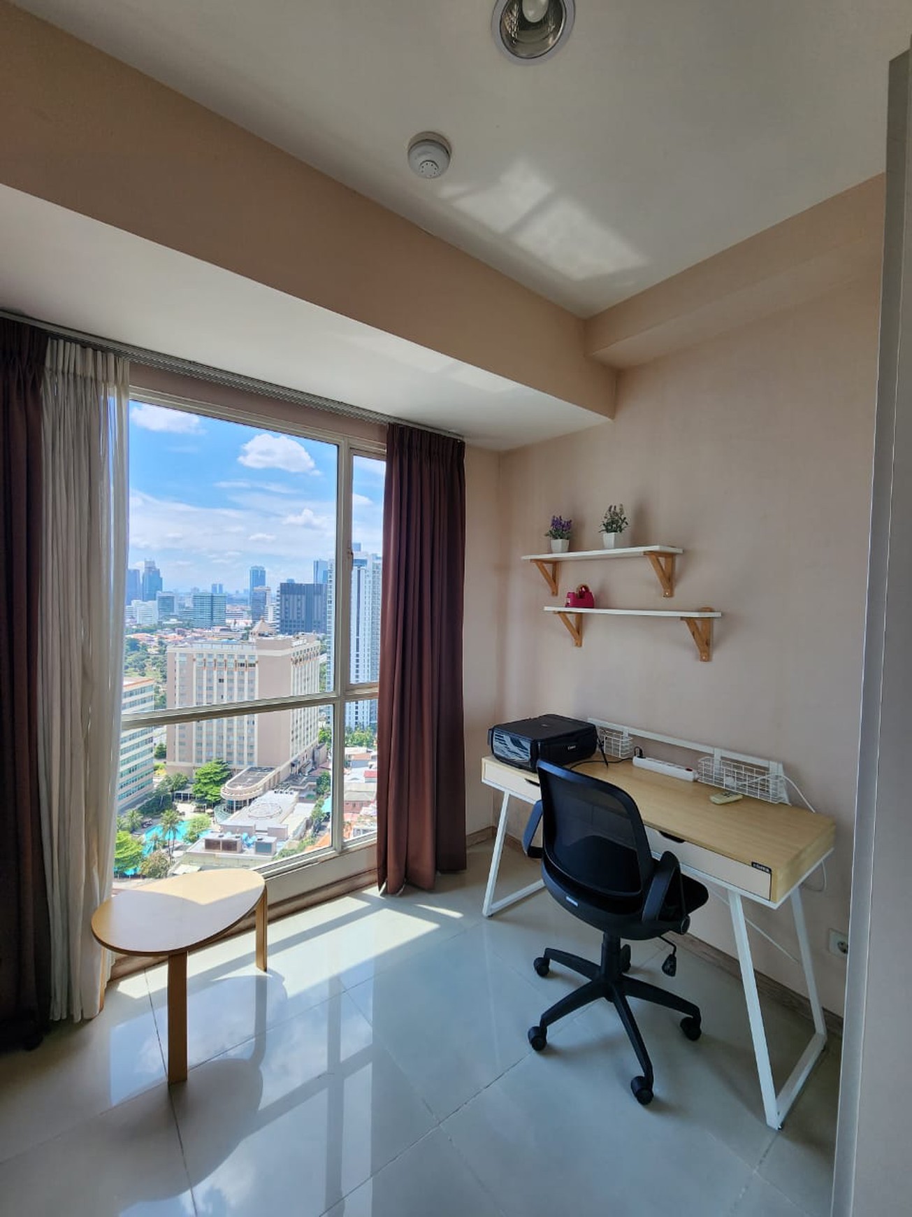 Apartemen Casa Grande Residence Tower Montoana Fully Furnish,siap huni harga Nego