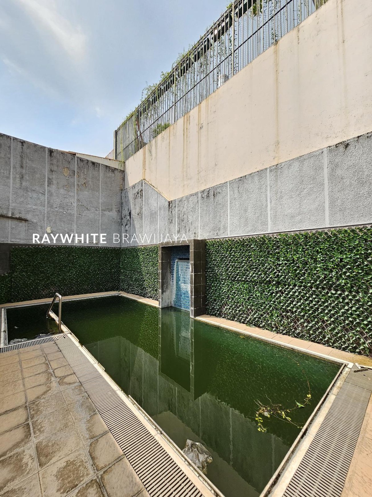 Rumah Bangunan 2 Lantai Lingkungan Tenang Area Brawijaya Kebayoran Baru