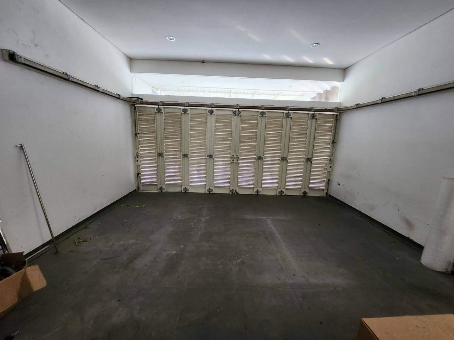 Dijual Rumah Mewah - Graha Famili Surabaya