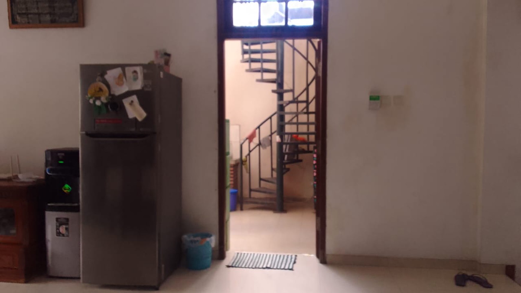 Rumah 2 Lantai, Cantik Terawat Di Tebet Timur, dan Hanya Satu Menit Ke Jl. MT Haryono