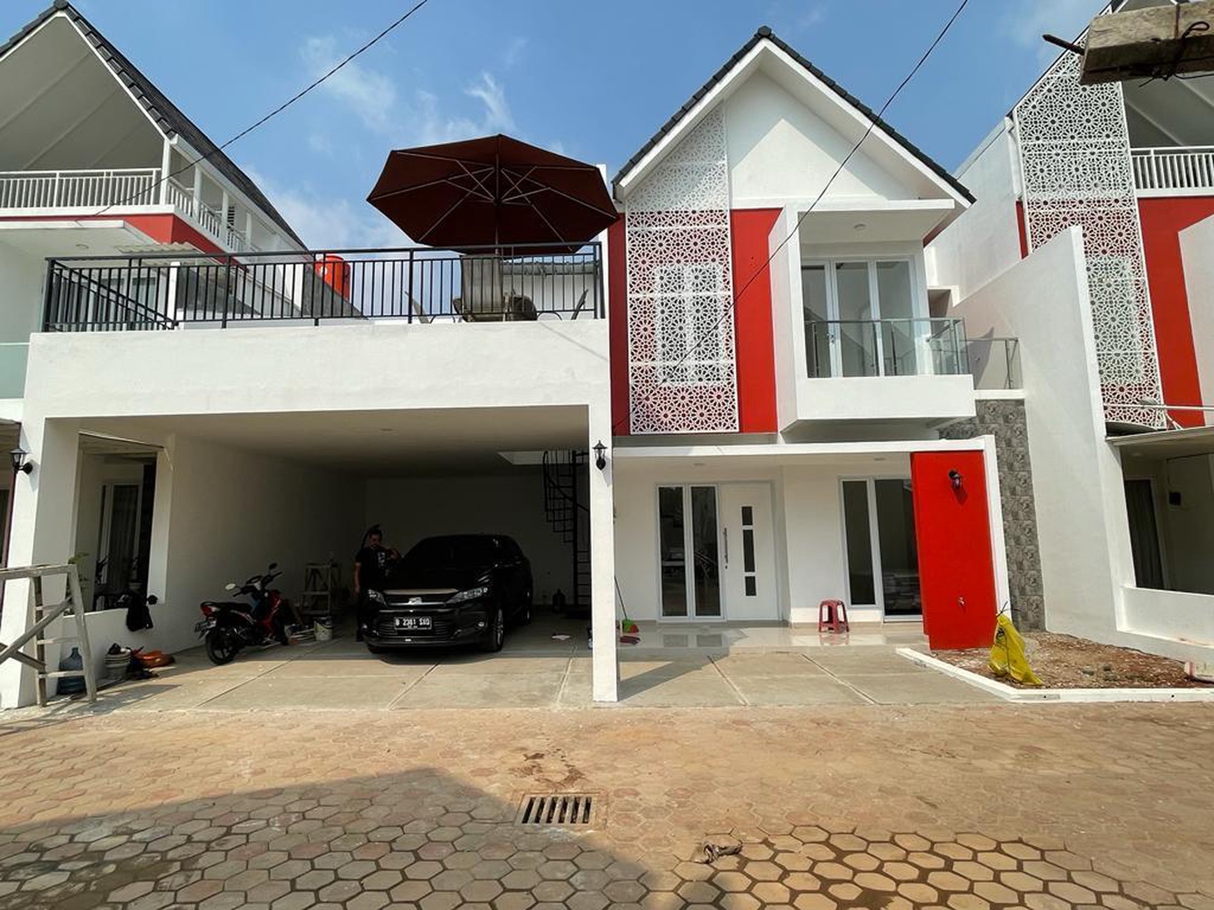 Rumah Siap Huni 2 Lantai Lokasi Aman Tentram dan Asri di Pondok Gede Jatibening