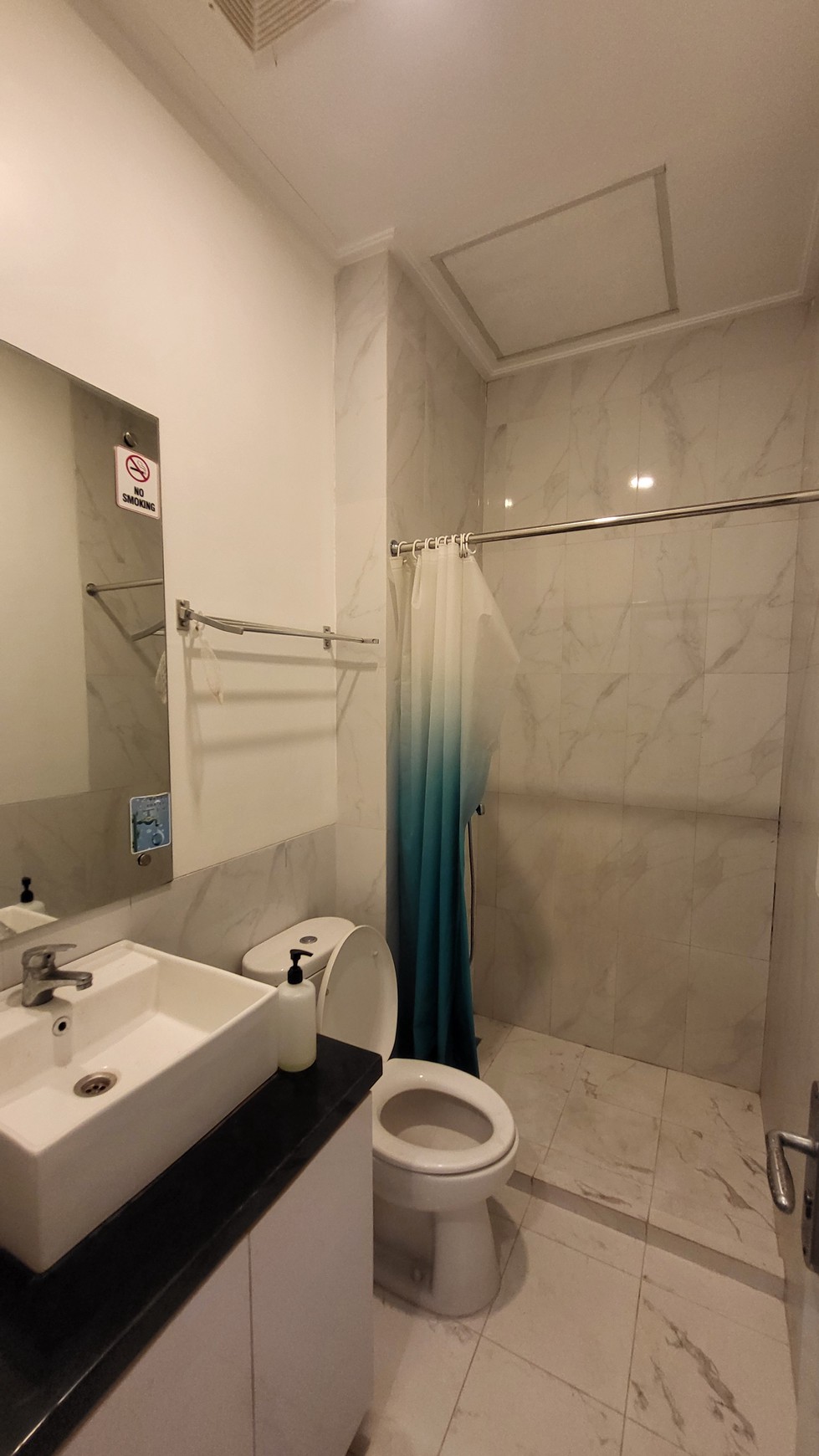 Rumah Kost dan Klinik Kesehatan di Nusa Loka BSD Dekat Tol