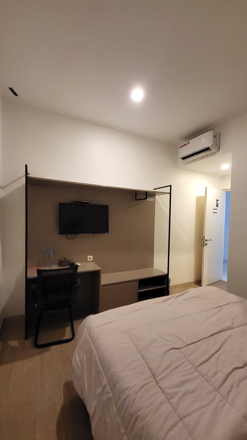 Rumah Kost dan Klinik Kesehatan di Nusa Loka BSD Dekat Tol