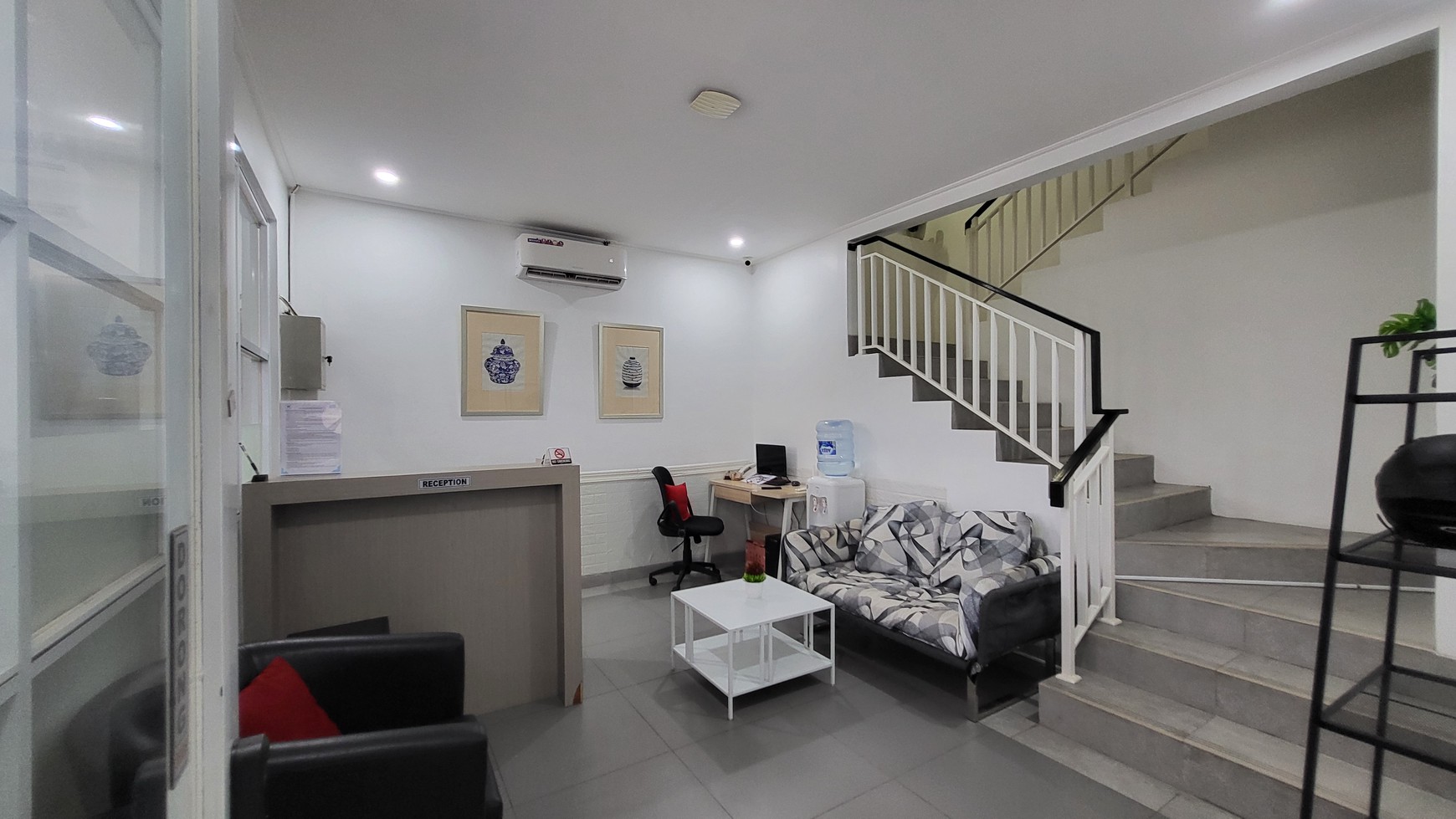 Rumah Kost dan Klinik Kesehatan di Nusa Loka BSD Dekat Tol