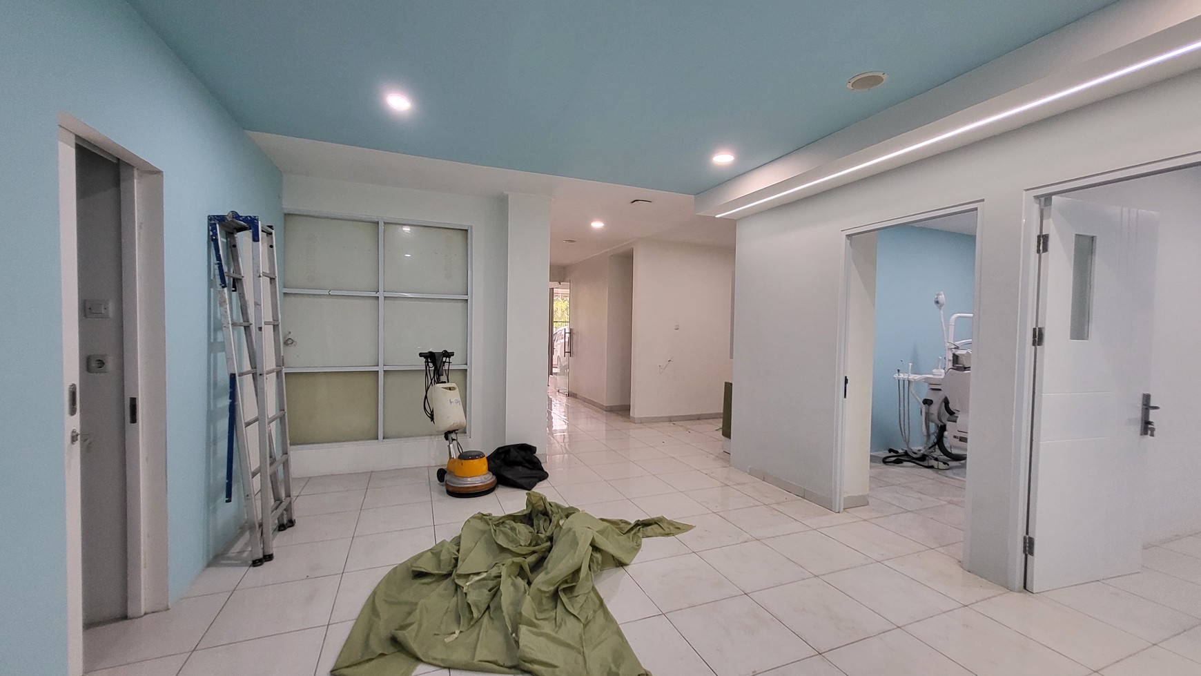 Rumah Kost dan Klinik Kesehatan di Nusa Loka BSD Dekat Tol