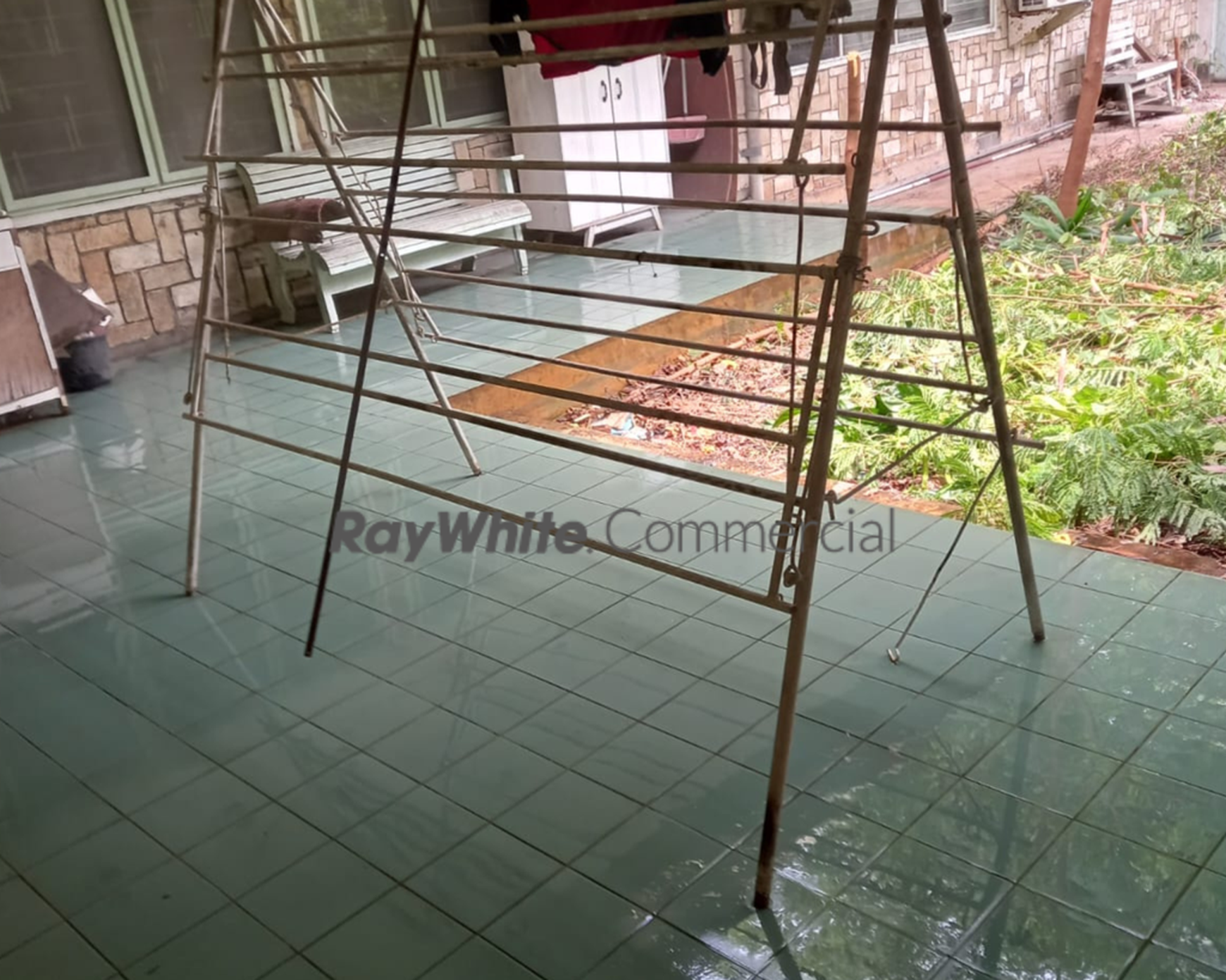 JUAL MURAH RUMAH TUA DI KAWASAN KOMERSIAL CEMPAKA PUTIH BARAT, JAKARTA PUSAT