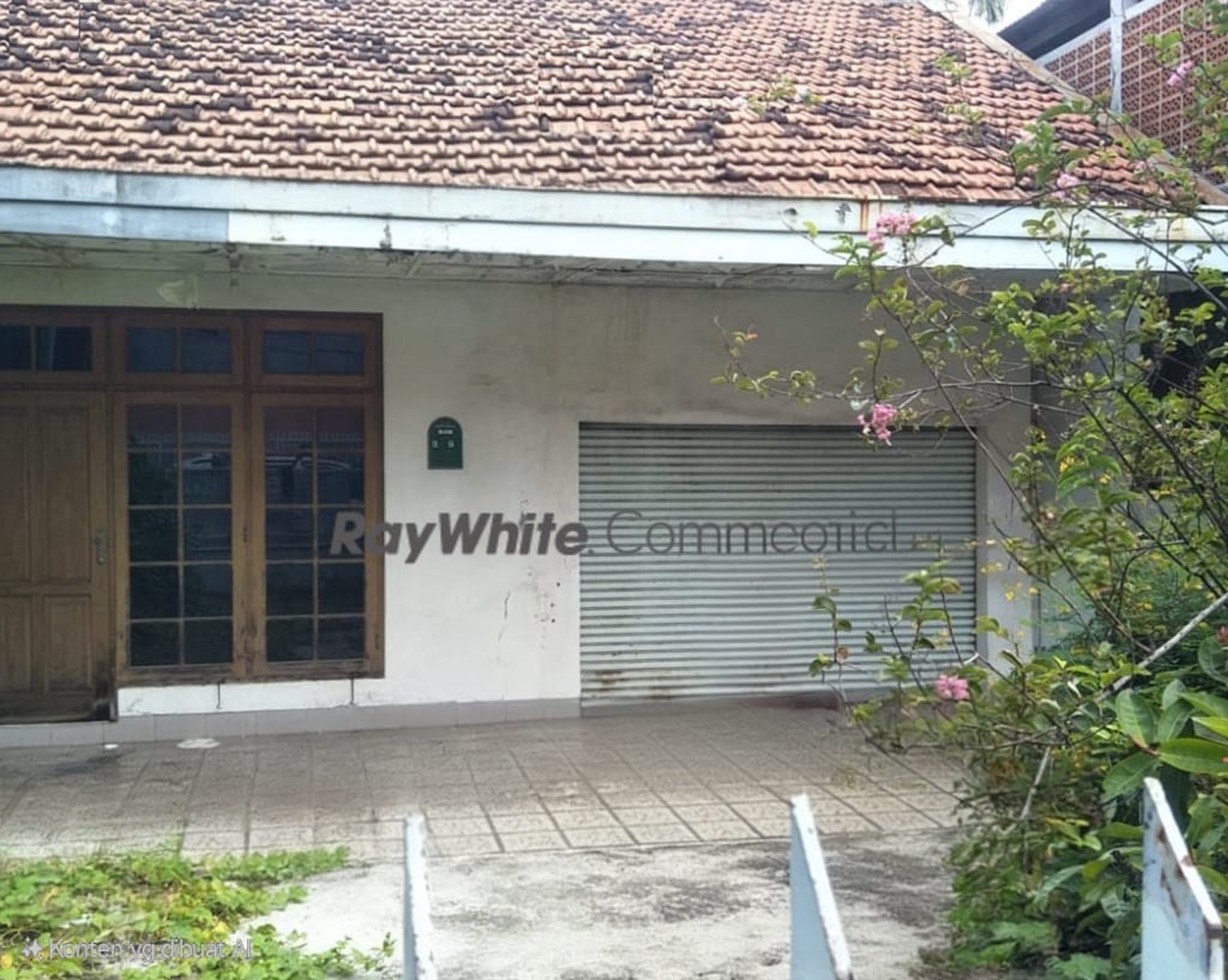 JUAL MURAH RUMAH TUA DI KAWASAN KOMERSIAL CEMPAKA PUTIH BARAT, JAKARTA PUSAT