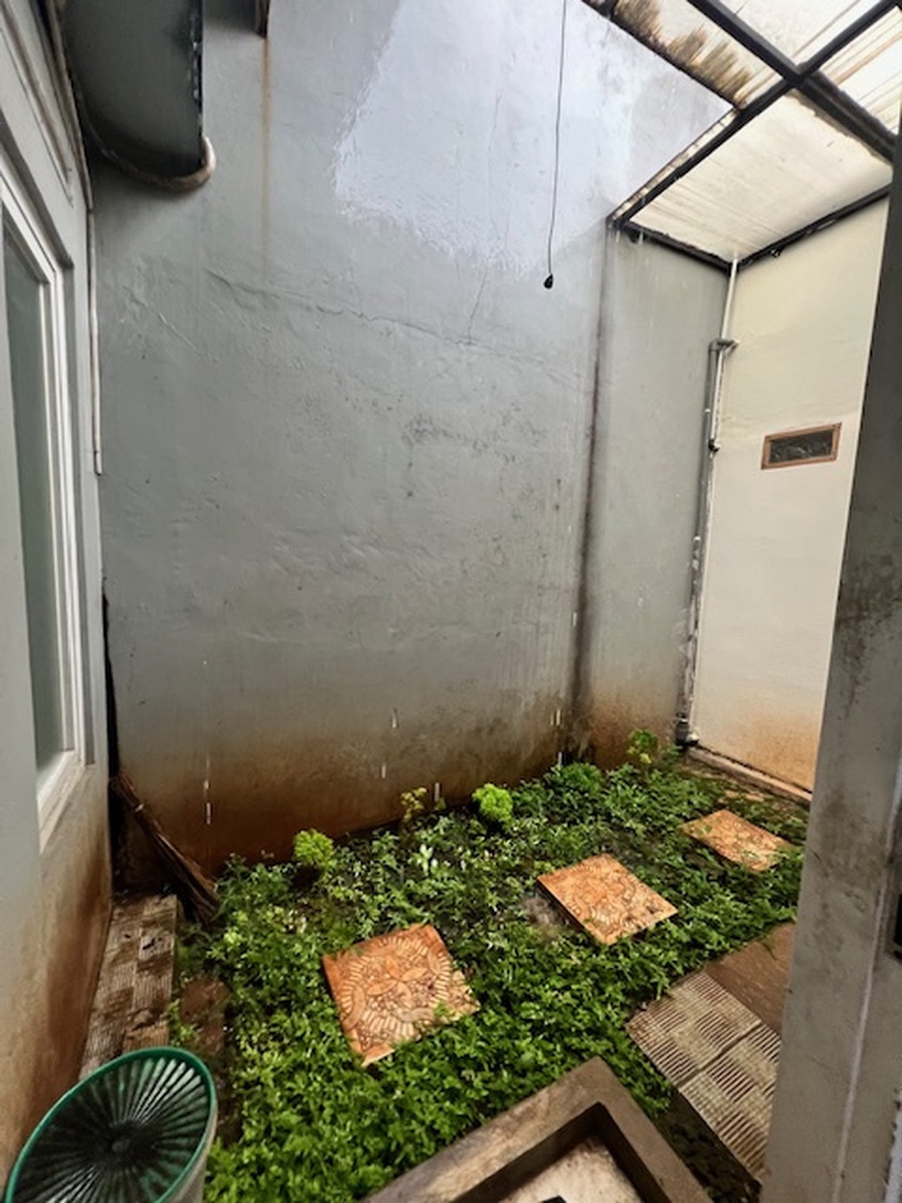 Dijual BU Rumah Kos dekat ke Tanah Kusir & Arteri Pd Indah