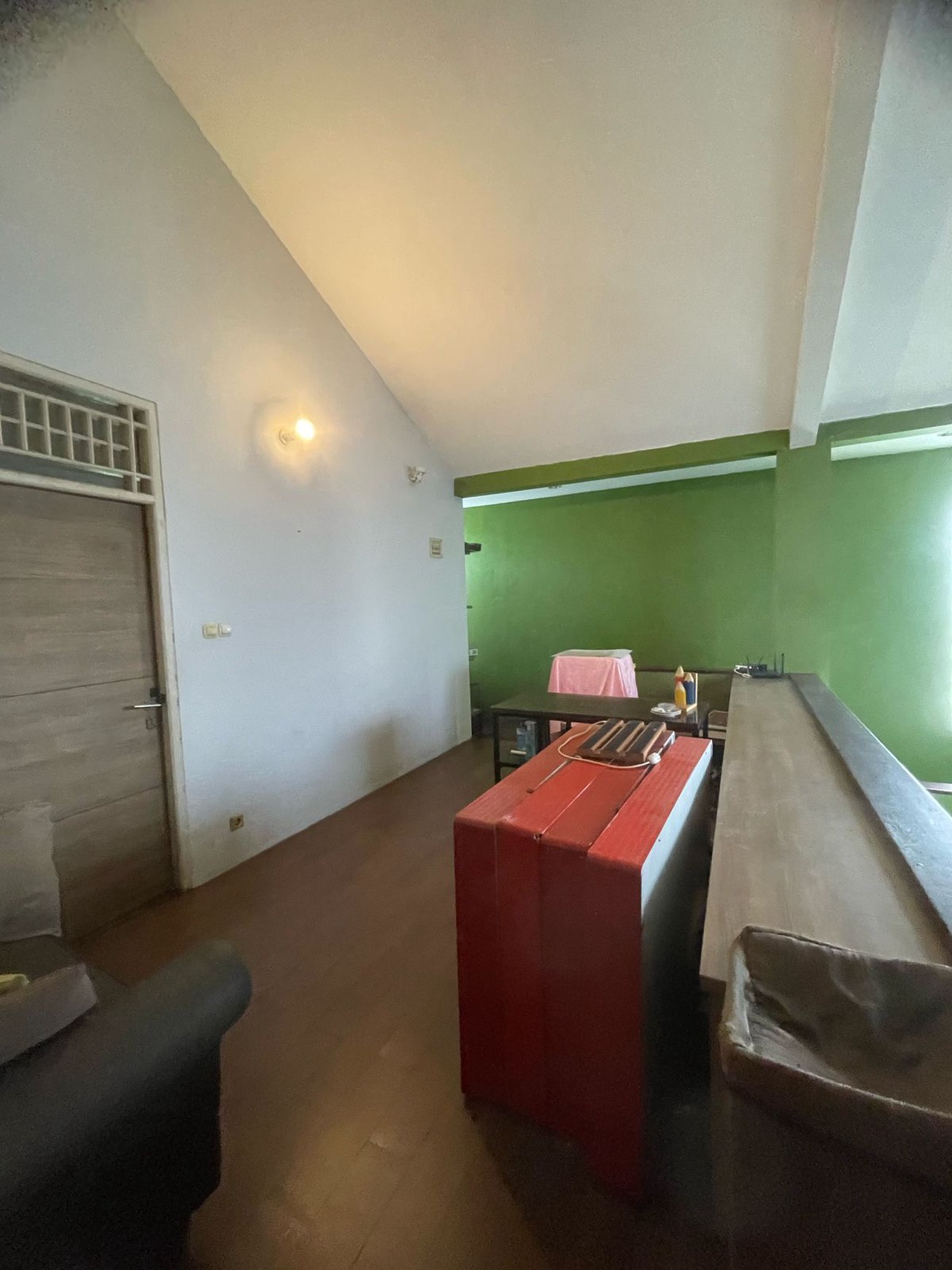 Rumah 2 Lantai Siap Huni dengan Hunian Nyaman dan Asri @Bintaro Sektor 9