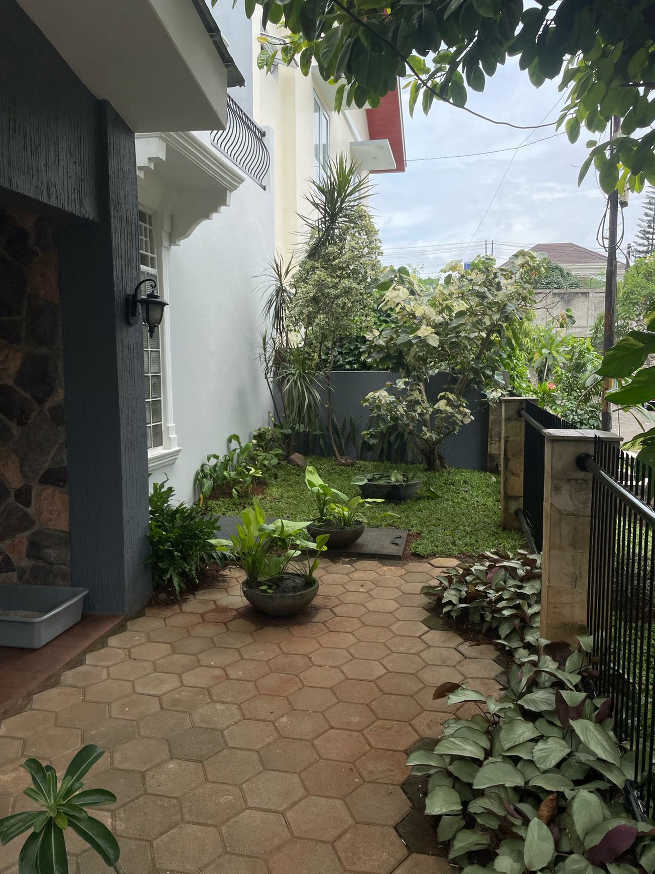 Rumah 2 Lantai Siap Huni dengan Hunian Nyaman dan Asri @Bintaro Sektor 9