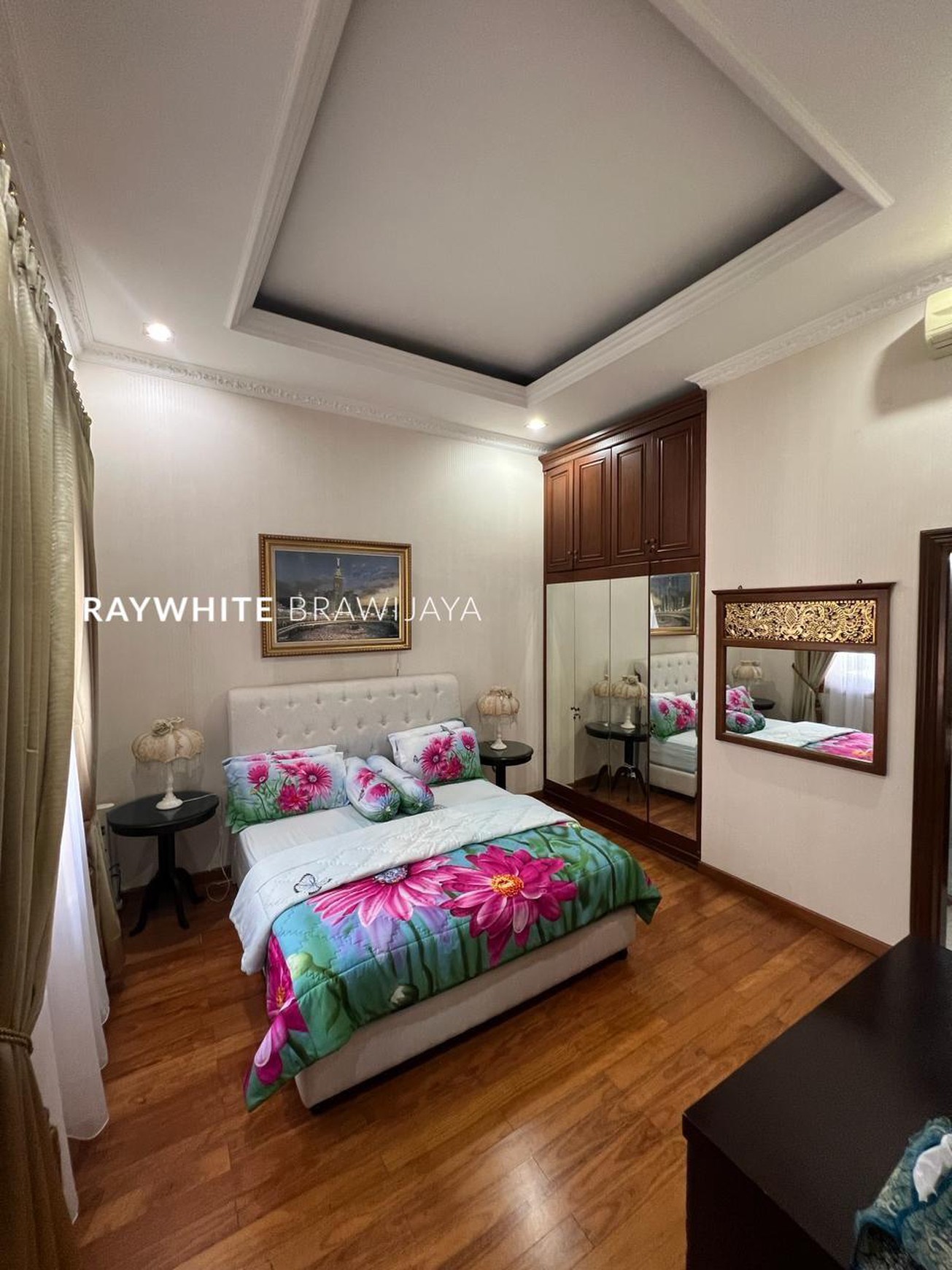 Rumah Modern Tropical Dalam Kompleks Bintaro Jaya